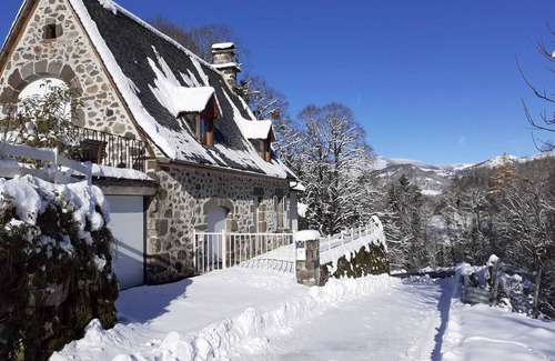 Vic-sur-Cere House | Maison Auvergnate, Cosy Avec Cheminée