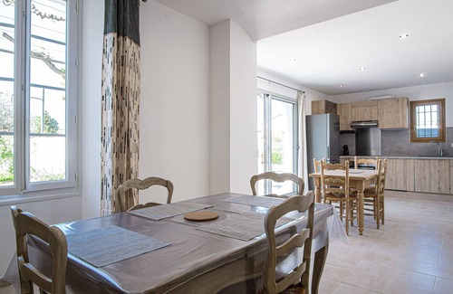 L'Isle-sur-la-Sorgue House | Maison avec jardin proche du centre-ville Isle-sur-la-Sorgue