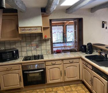 Illartein Ski Chalet | Maison avec piscine au milieu des bois