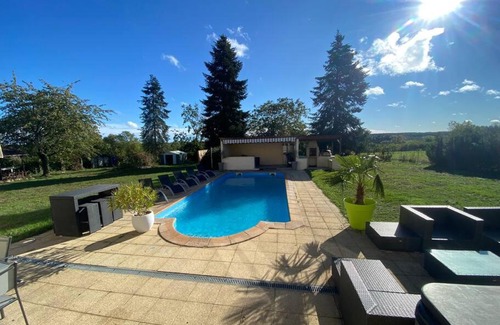 Cepoy Villa | Maison avec piscine, sauna, spa