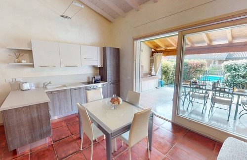 Manerba del Garda Ski Chalet | Maison Belvedere By Bookinggardalake