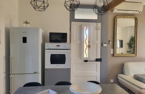 Aubignan House | Maison BRIALI avec Jacuzzi espace détente