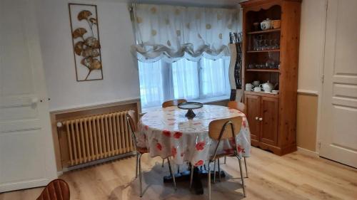 Saint-Martin-des-Entrees House | Maison charmante à Saint-Martin-des-Entrées