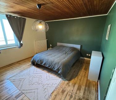 La Celle-sous-Gouzon House | Maison calme et reposante