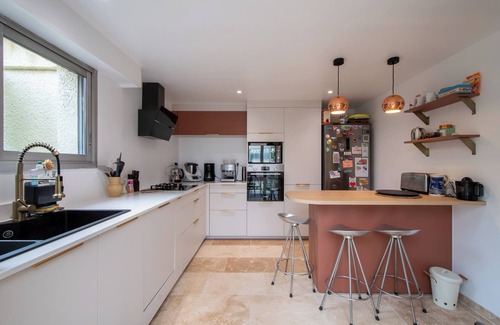 Celleneuve House | Maison Calme et Sérénité - Welkeys