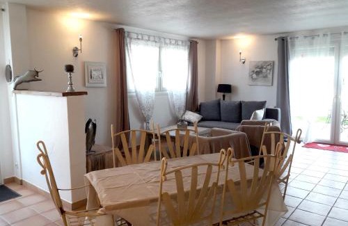 Maillane House | Maison charmante à Maillane avec piscine privée