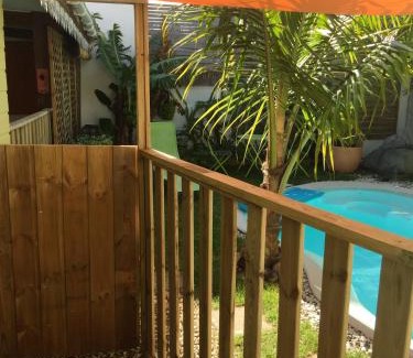Petite-ÃŽle House | Maison charmante à Saint-Joseph avec piscine privée