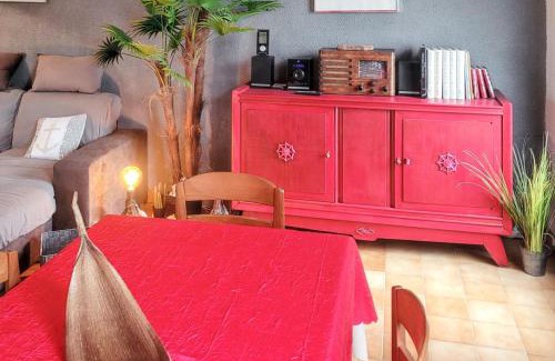 Vaux-sur-Mer House | Maison charmante à Vaux-sur-Mer avec jardin clôturé