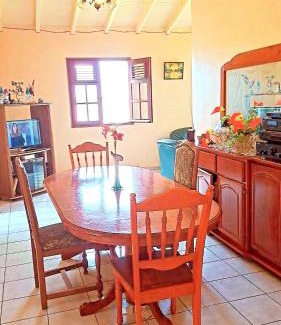 Anse-Bertrand House | Maison charmante avec jardin cloture a Anse Bertrand