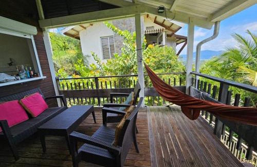 Schoelcher House | Maison charmante avec vue sur la mer a Schoelcher + Plage a deux pas