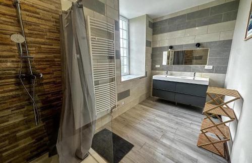 Saint-Pierre-du-Mont House | Maison confortable à Saint-Pierre-du-Mont avec jardin
