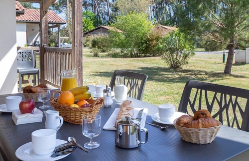 Ondres Condo | Maison confortable | 1.5 km de la mer | Piscine