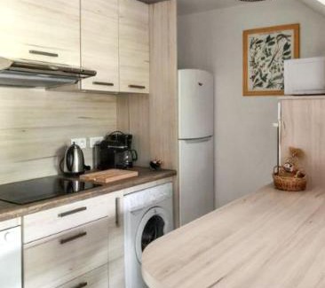 Lecci House | Maison conviviale à Lecci avec piscine partagée 70 m² 8 personnes