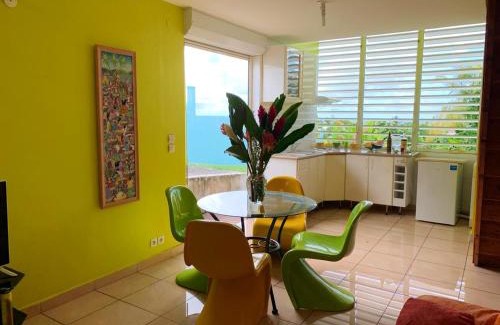 Mare Gailard House | Maison cosy à Le Gosier avec vue