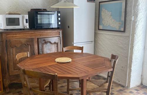 Locmaria House | Maison cosy à Locmaria, 6 pers, 1 km plage, grand jardin, animaux ok - FR-1-418-256