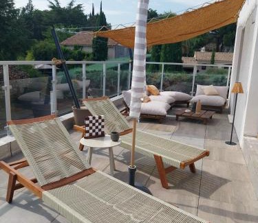 Mus House | Maison cosy à Mus avec terrasse, clim, Wi-Fi et terrain de boules Séjour détente ou professionnel au calme