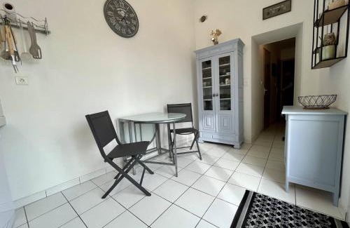 La Bree-les-Bains House | Maison cosy au centre de La Brée-les-Bains avec 4 couchages, proche plage, WiFi gratuit - FR-1-246A-219