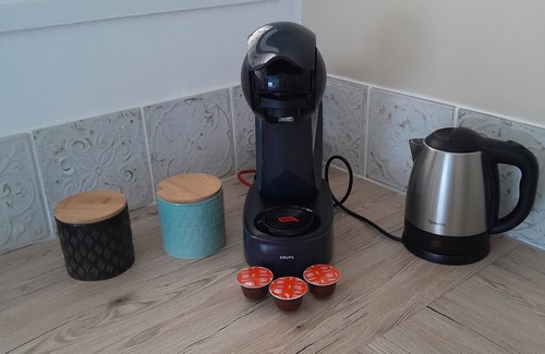 Labarthe-sur-Leze House | Maison Cosy: Petanque, table soccer & table tennis!