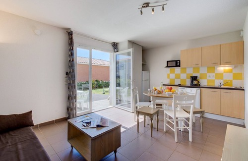 Colombiers Condo | Maison Cosy + Piscine Extérieure Chauffée