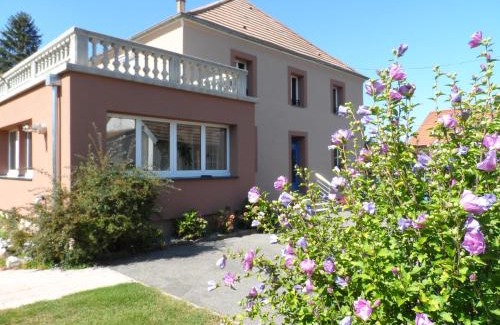 Montreux-Chateau Bed & Breakfast | Maison Curiale