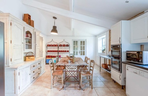 Saint-Seurin-de-Prats Villa | Maison Des Saveurs - Two Bedroom Villa, Sleeps 4