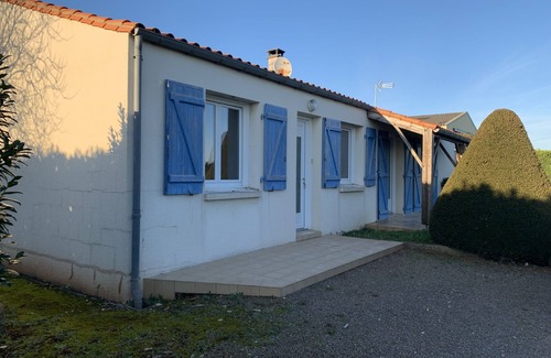 Sainte-Gemme-la-Plaine House | Maison de Campagne au Calme
