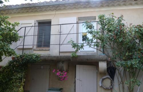 Puyvert Bed & Breakfast | Maison d'hôtes Bastide St Victor à 2,5 kilomètres de Lourmarin