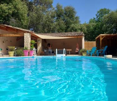 Saint-Didier Bed & Breakfast | Maison d'Hôtes & Spa La Chêneraie-Provence Ventoux