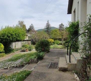 Chene-Bougeries House | Maison d'horloger à Genève