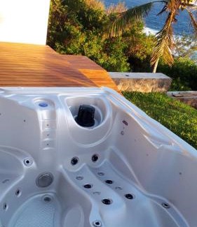 Saint-Pierre De La Reunion House | Maison de 3 chambres avec vue sur la mer jacuzzi et jardin clos a Saint Pierre