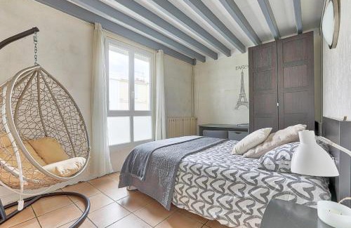 Villeneuve-la-Garenne House | Maison de 3 chambres et un salon sur les quais de Seine proche de Paris