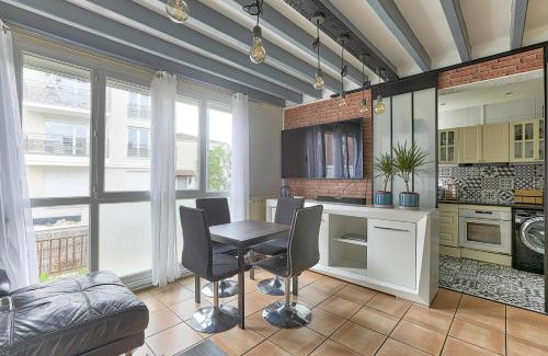 Villeneuve-la-Garenne House | Maison de 3 chambres et un salon sur les quais de Seine proche de Paris