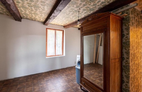 Treignac House | Maison de 4 chambres avec jardin amenage et wifi a Treignac