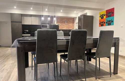 Fontenay-le-Pesnel House | Maison de Bourg Avec Salle de Jeux