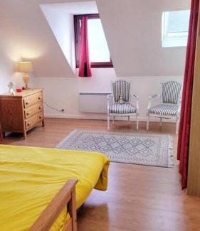 Villeneuve-sur-Bellot House | Maison de charme pour 4 personnes au calme