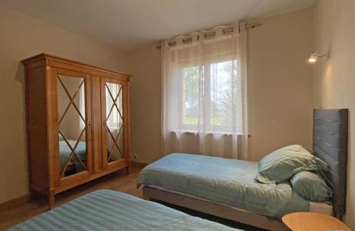 Les Ventes-de-Bourse House | Maison de campagne isolée avec grand jardin et spa, idéale pour familles et amis - FR-1-497-211