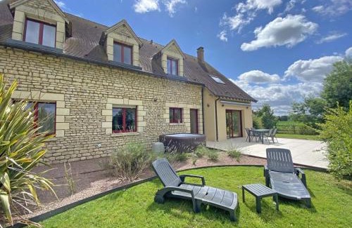 Les Ventes-de-Bourse House | Maison de campagne isolée avec grand jardin et spa, idéale pour familles et amis - FR-1-497-211