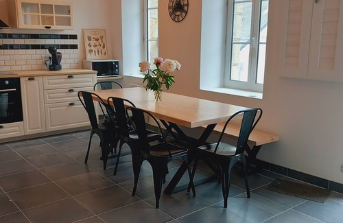 Quemper-Guezennec House | Maison de Campagne Entièrement Rénovée à 15 km de la mer