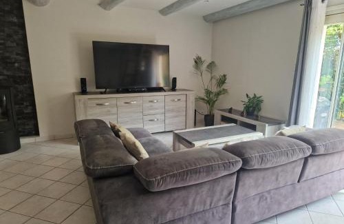 Puyvert House | Maison de campagne à 2km de lourmarin