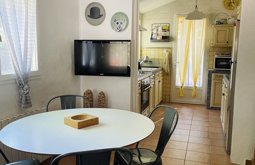 Saint-Cannat House | Maison de Campagne Près Daix en Provence