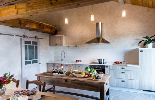 Castelmoron-sur-Lot Villa | Maison de la Combe - Two Bedroom Villa, Sleeps 5