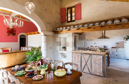 Castelmoron-sur-Lot Villa | Maison de la Combe - Two Bedroom Villa, Sleeps 5