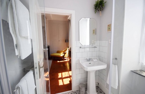 Saint-Pons-de-Thomieres Bed & Breakfast | Maison De L'Aguze