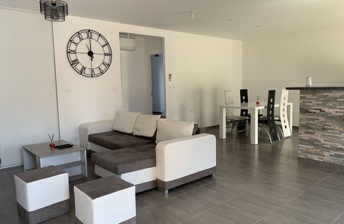 Bessan House | Maison de Loccitanie