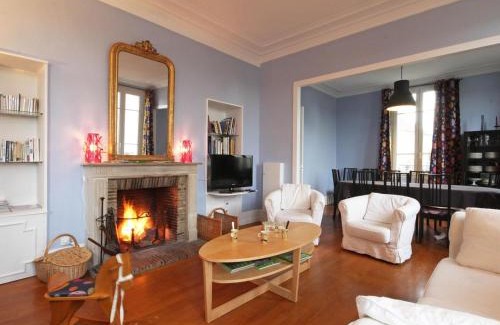 L'Aigle House | Maison de maître avec parc clos, idéal pour familles - FR-1-497-57