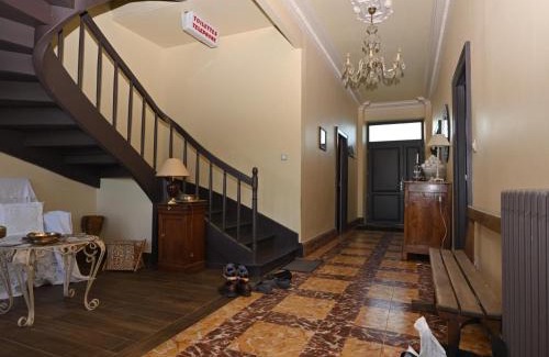 Cerilly House | Maison de maître rénovée avec piscine privative et espace bien-être - FR-1-489-399