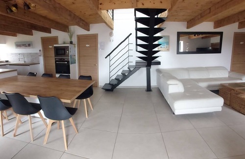 Plovan House | Maison de Pêcheur Avec vue Imprenable, les Pieds Dans Leau !