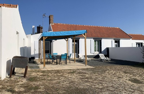 Notre-Dame-de-Monts House | Maison de Vacances Chaleureuse à 10 mn de la Plage et Centre Bourg à Pieds!
