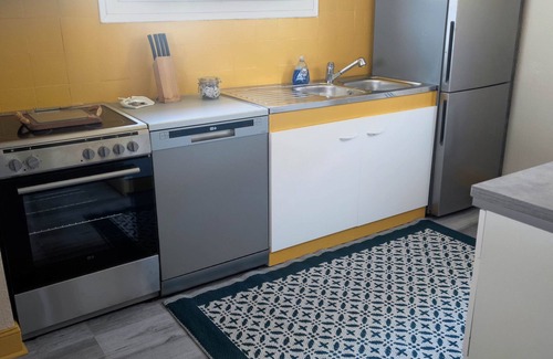 Lanobre House | Maison de Vacances Entre Montagnes et Lacs