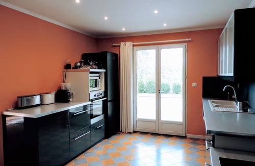 Les Vans House | Maison de Vacances Avec Piscine Proche du Village des Vans au Cœur des Cévennes